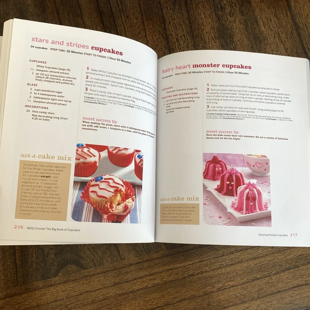 Betty Crocker The Big Book Of Cupcakes Paperback Party Baking Cookbook - Picture 6 of 7